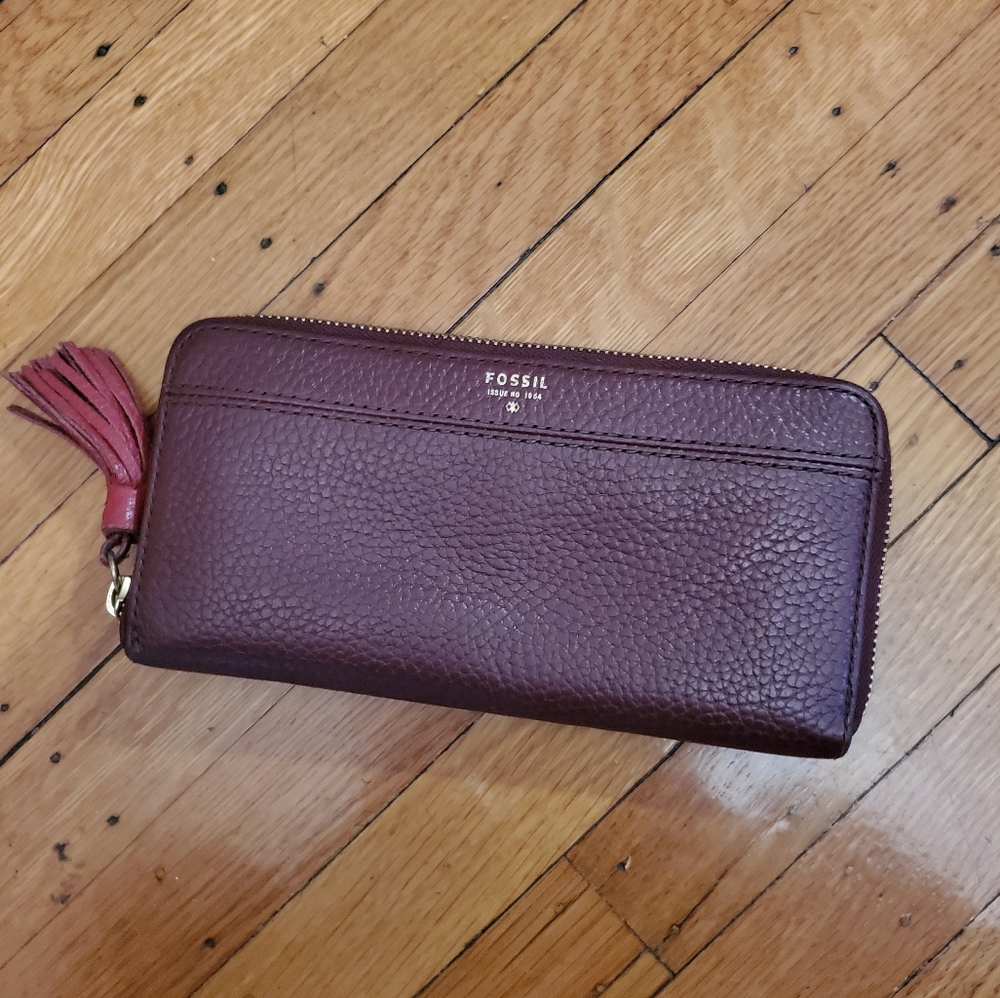 Fossil wallet